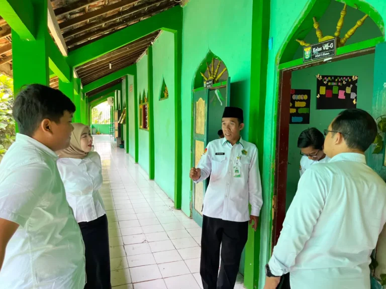 SURVEY EXCLUSION ERROR PHTC | TIM PPS JATENG TINJAU LANGSUNG KONDISI BANGUNAN MTsN 3 KLATEN